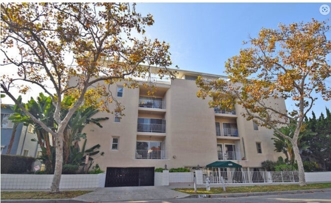 Building Photo - 423 S Rexford Dr