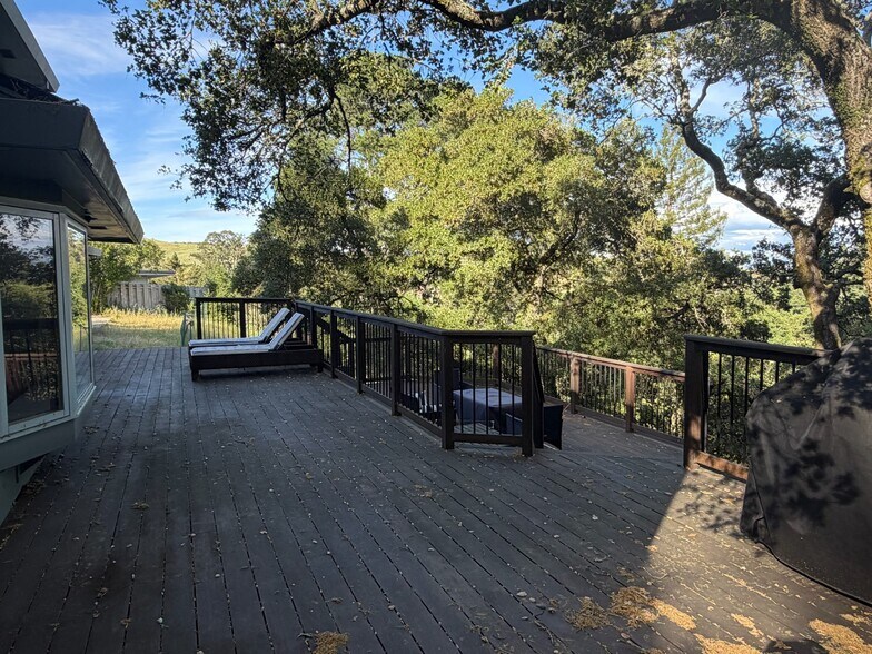 Building Photo - 125 Goodfellow Dr