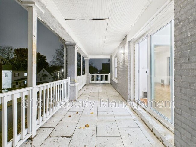 Building Photo - 2710 Park Ave