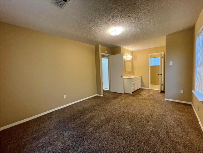 Building Photo - 1510 N Avenue Q