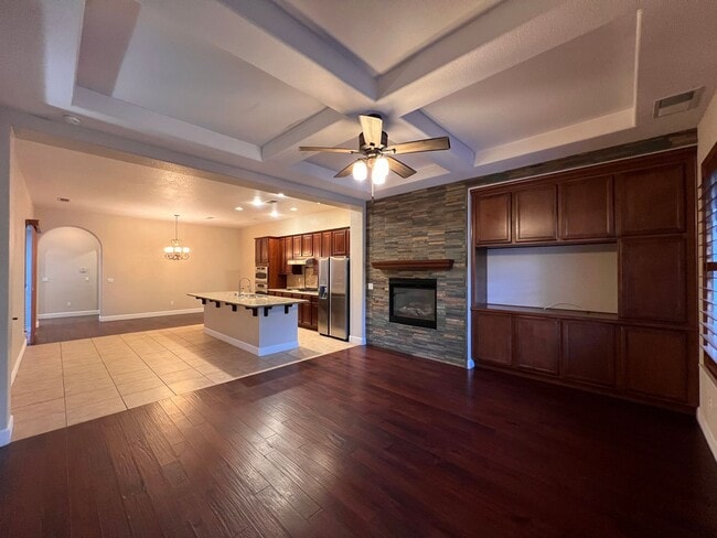 Building Photo - Large Home located in the Gated Community of Dorado in S. Reno