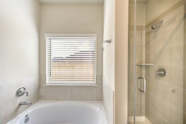 Building Photo - 6219 Lost Rdg Ln