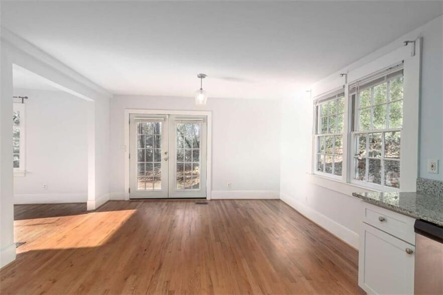 Building Photo - 2344 Ripplewater Dr SE