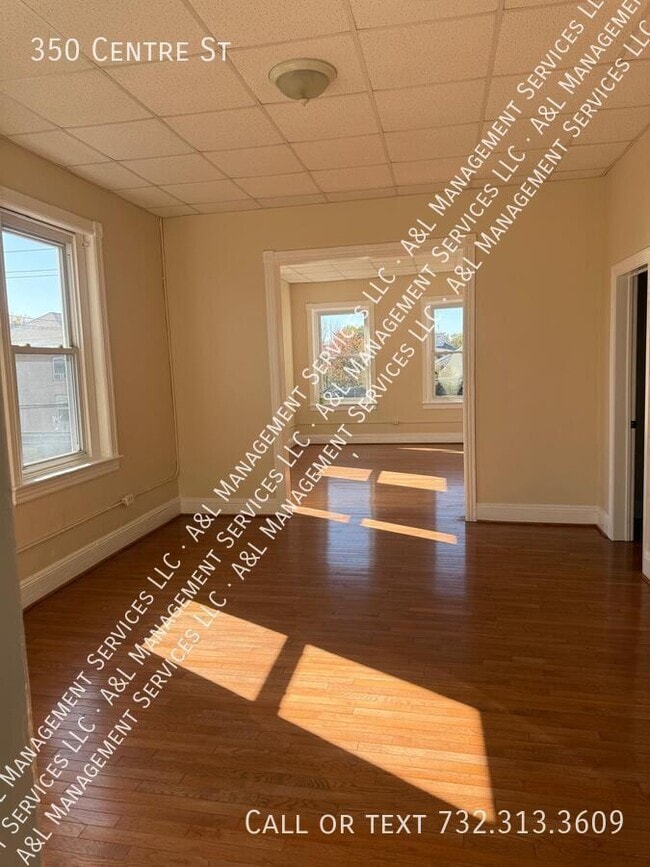 Building Photo - 350 Centre St