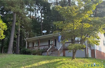 Building Photo - 7032 Claybird Ln