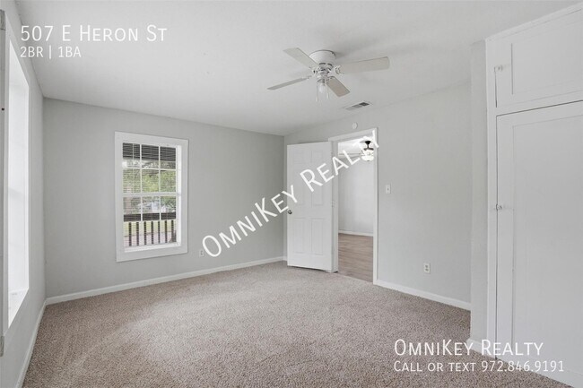 Building Photo - 507 E Heron St