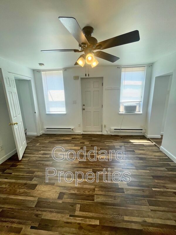 Building Photo - 1436 Light St