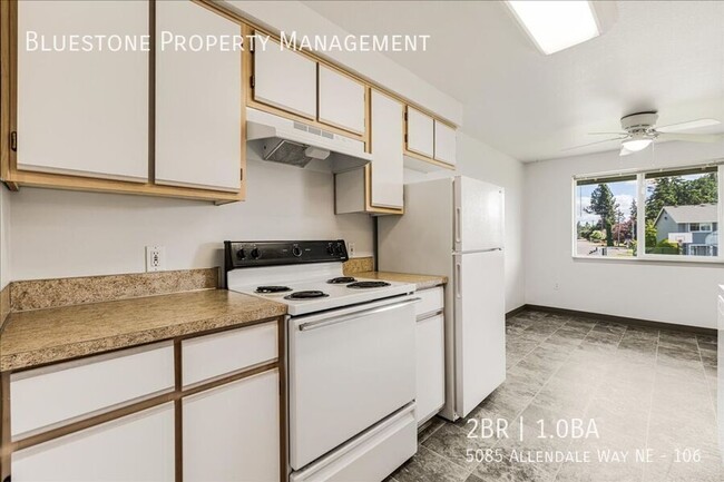 Building Photo - New LVP flooring in this Spacious 2-bedroo...