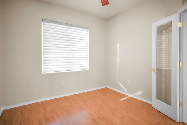 Building Photo - 17547 W Calistoga Dr