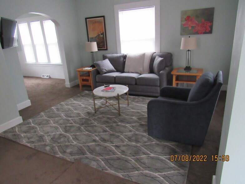 Building Photo - 1417 Race St