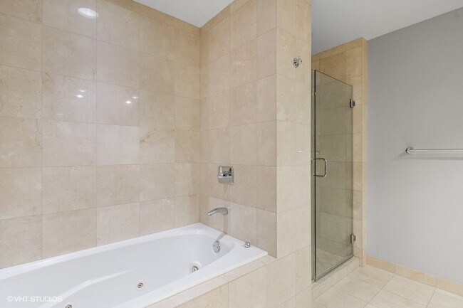 Building Photo - 130 N Garland Ct