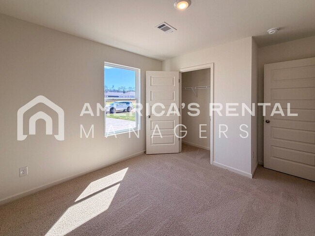 Building Photo - DEPOSIT PENDING! Sign a 13-month lease by 3/31/2026 to receive a $500 Gift Card! New Construction...