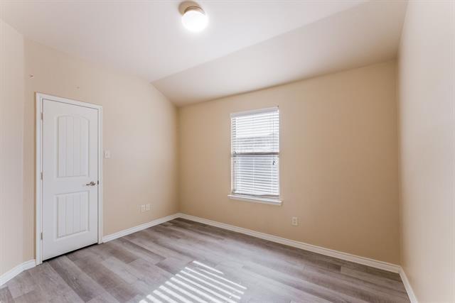 Building Photo - 1229 Lone Pine Dr