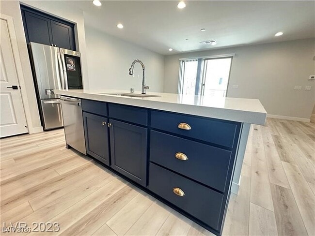 Building Photo - 11611 Earth Stone Ave