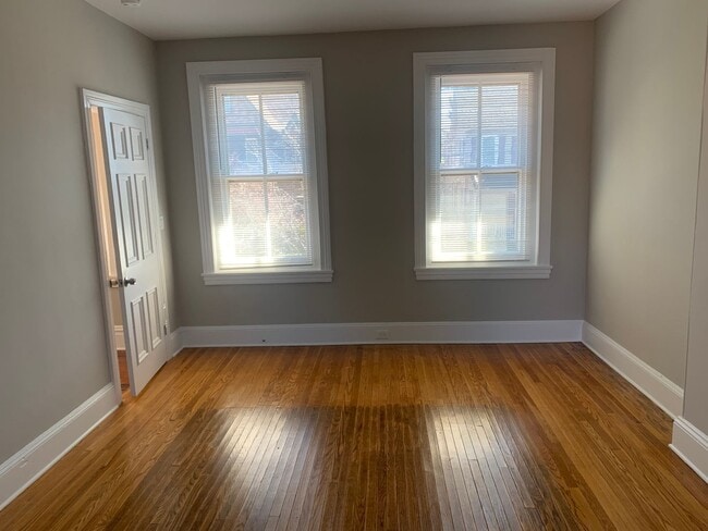 Building Photo - 718 Cattell St