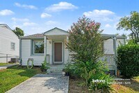Building Photo - 748 22nd Ct