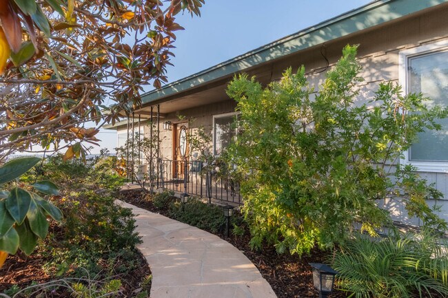 Building Photo - 5008 Onstad St