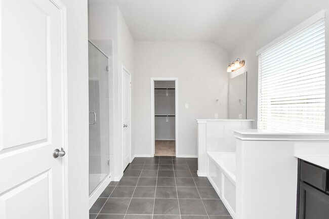 Building Photo - 1242 Muscadine Hollow Ln