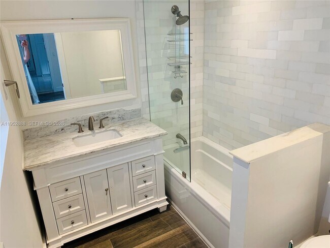 Building Photo - 4218 Braganza Ave