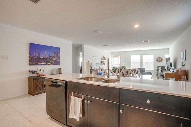 Building Photo - 6329 Becker Ave