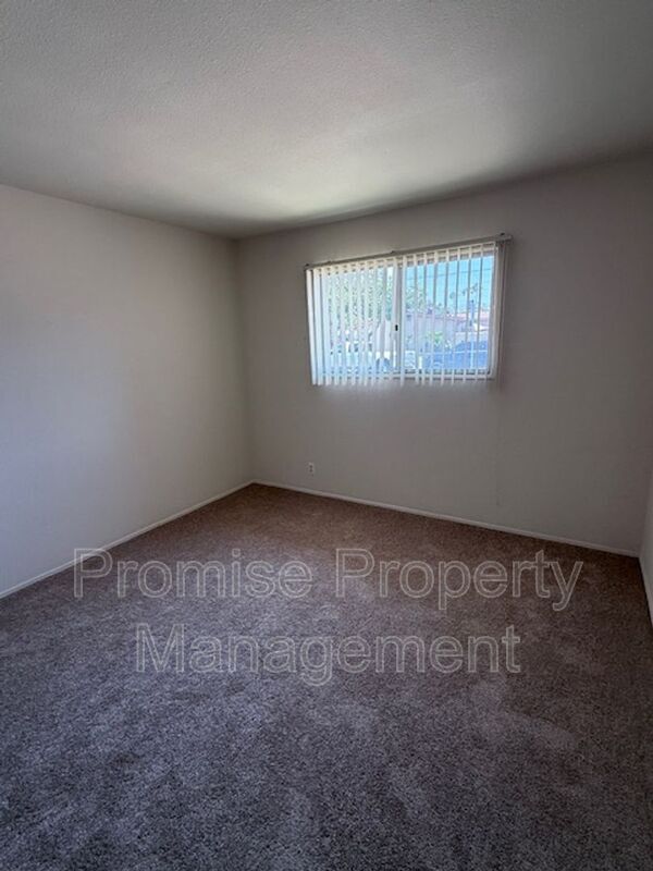 Building Photo - 5576 Conrad Ave