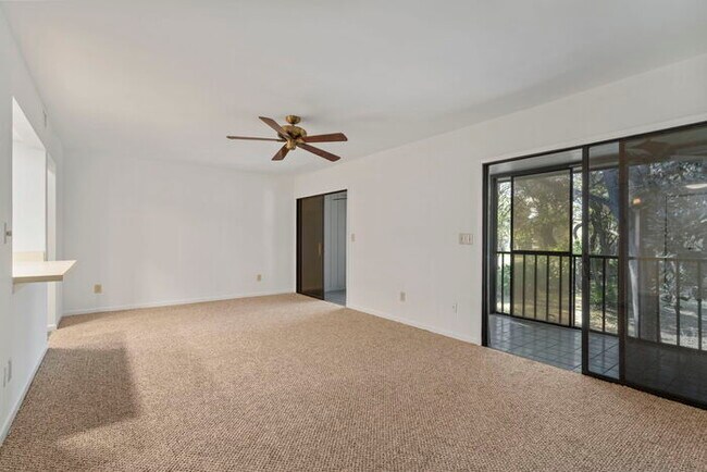 Building Photo - 16 Alcira Ct