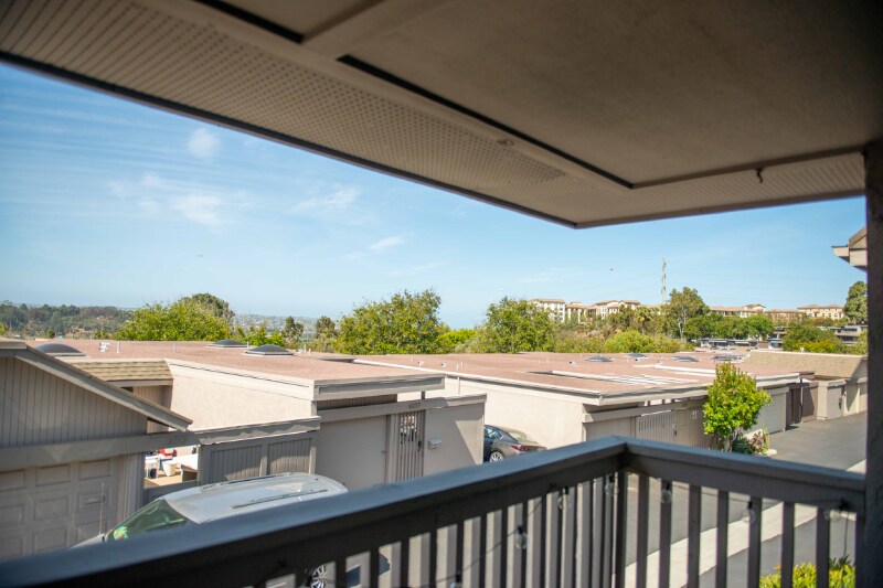 Building Photo - 6380 Caminito Telmo