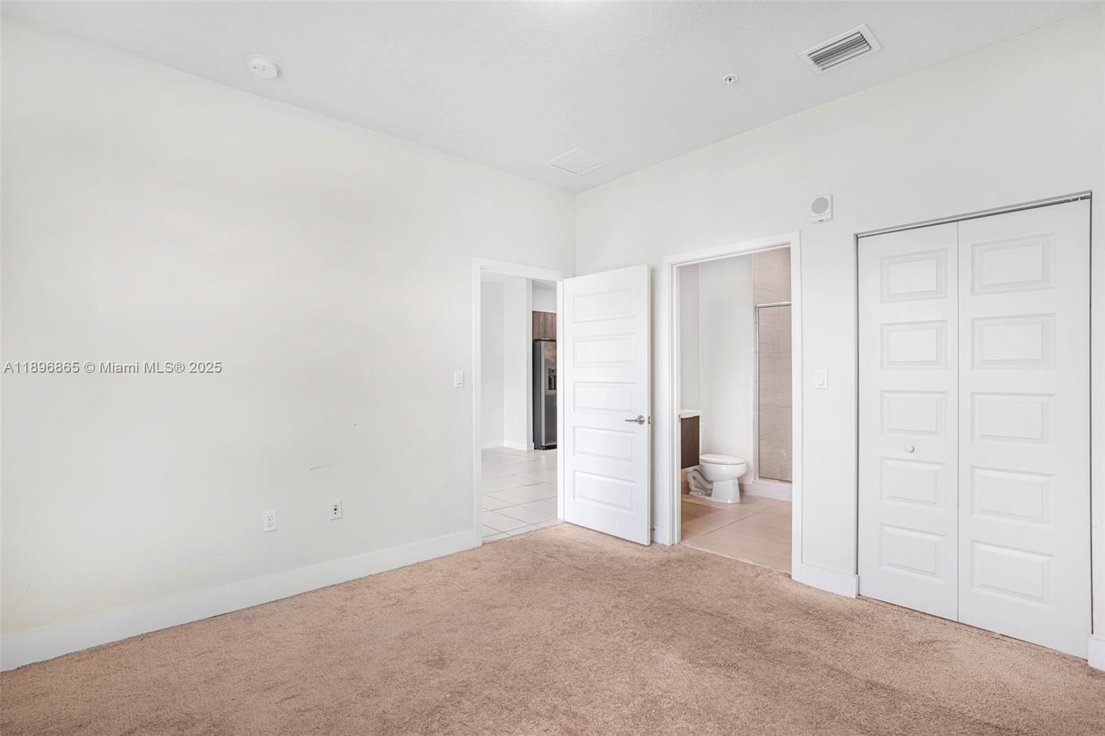 Building Photo - 7865 NW 104th Ave