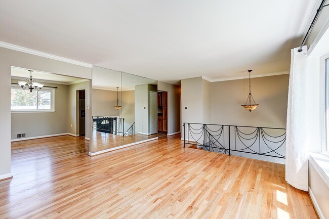 Building Photo - 11901 Bizet Ct