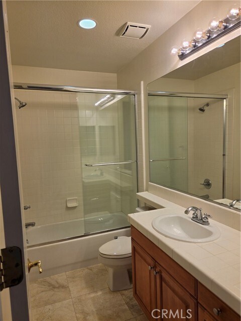 Building Photo - 17568 Cloverdale Way