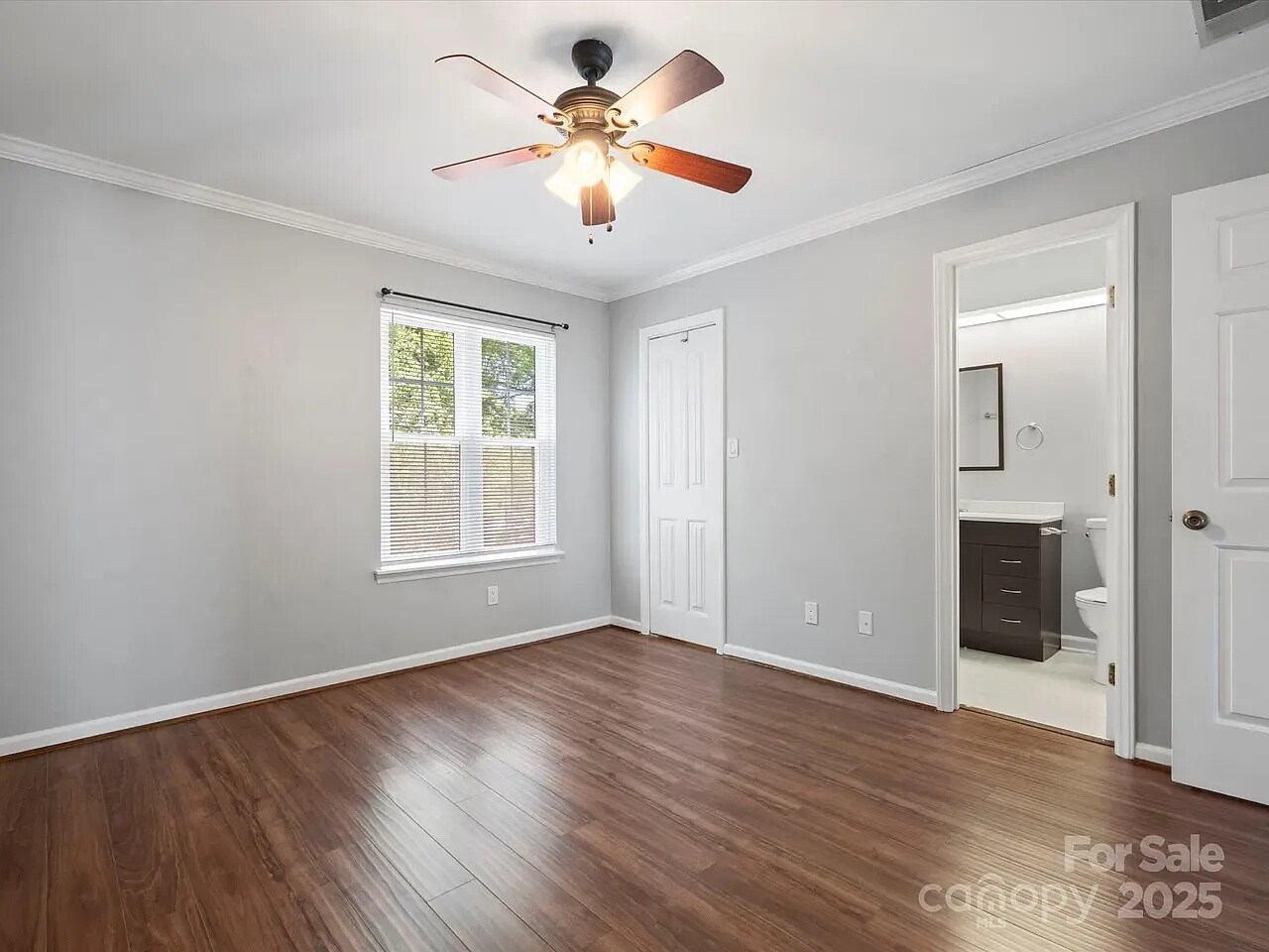 Building Photo - Room in Condo on S Vicksburg Park Ct