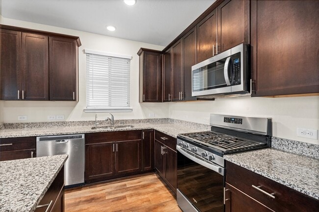 Building Photo - 1714 Avocet Way
