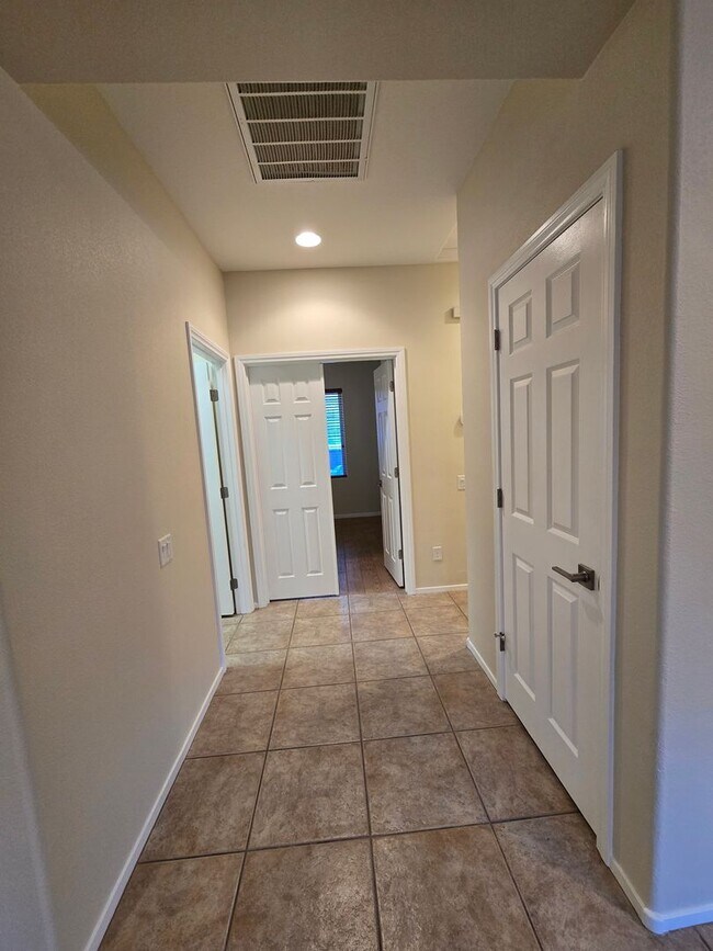 Building Photo - A Fabulous Single Story Home In Summerlin