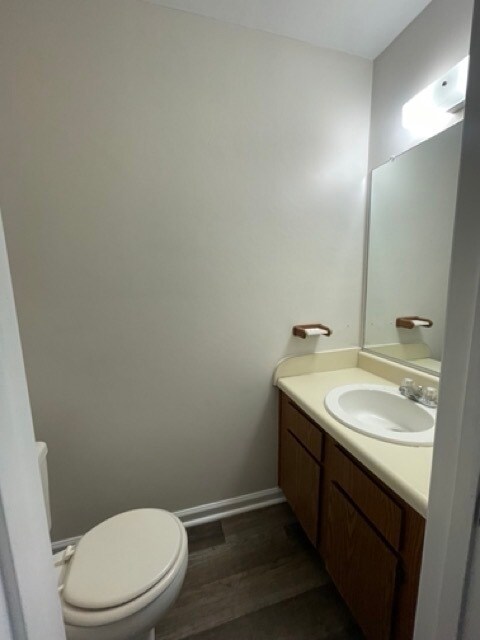 Building Photo - Come visit this cute 3 bedroom 1.5 bath in Chesapeake
