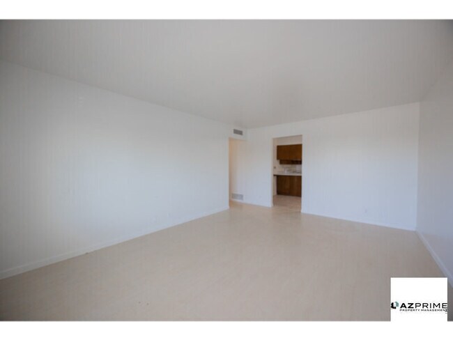 Building Photo - Stylish 2/2 Mesa Duplex Unit!