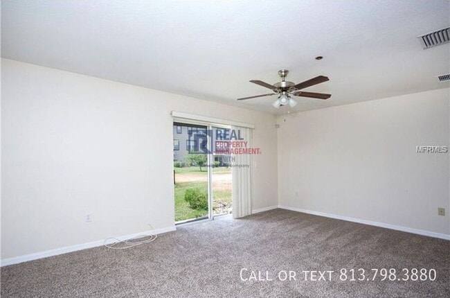 Building Photo - 2522 Lexington Oak Dr
