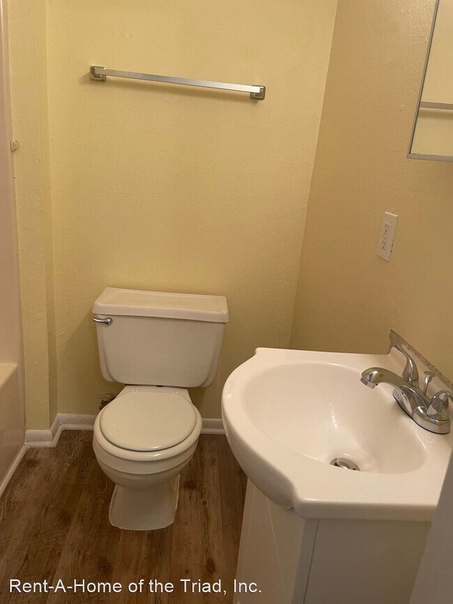 Building Photo - 3 br, 2 bath House - 820 Reid Street