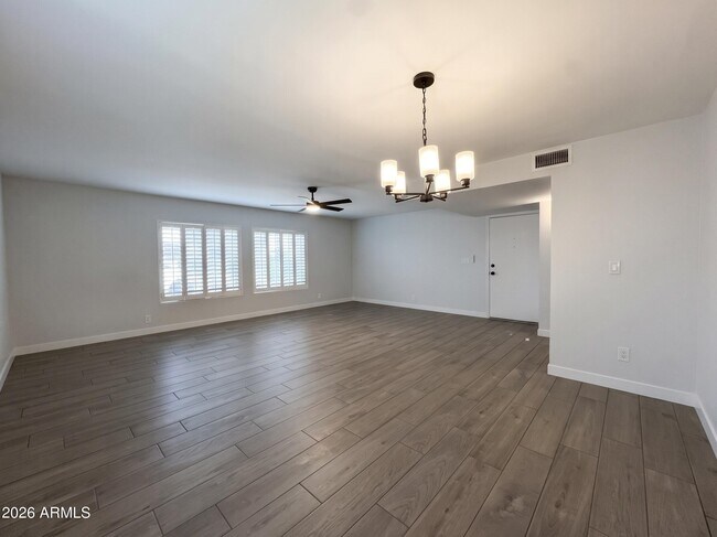 Building Photo - 4222 E Winnetka Dr