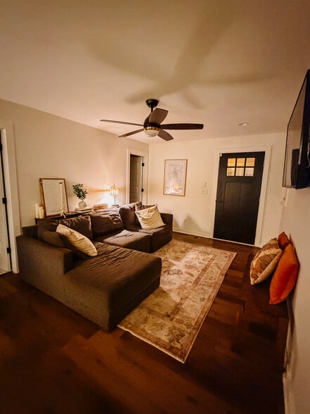 Building Photo - 1835 New St