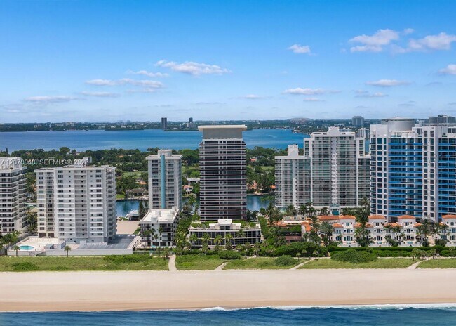 Building Photo - 5875 Collins Ave