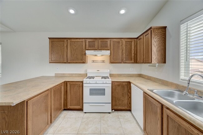 Building Photo - 3625 Terneza Ave