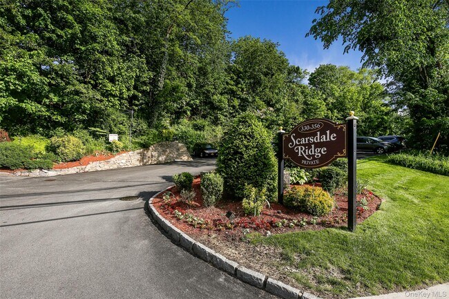Primary Photo - 356 Central Park Ave