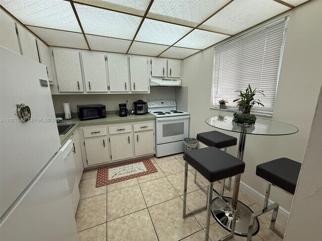 Building Photo - 8101 Camino Real