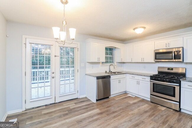 Building Photo - 2756 Sanibel Ln SE
