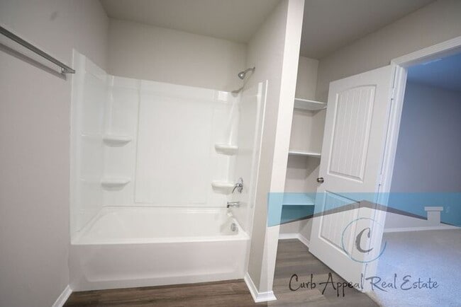 Building Photo - Move in special $800!! New construction in Jonesboro - beautiful 3 bed / 2 bath home - Nettleton!