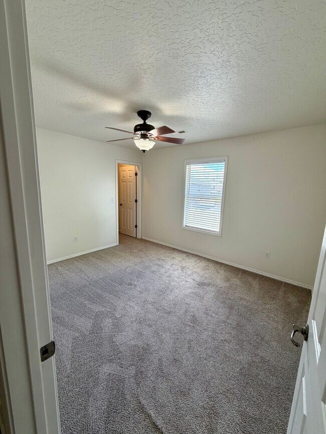Building Photo - Wonderful Home for rent in Caldwell