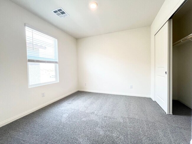 Building Photo - 5716 Serene Rock St