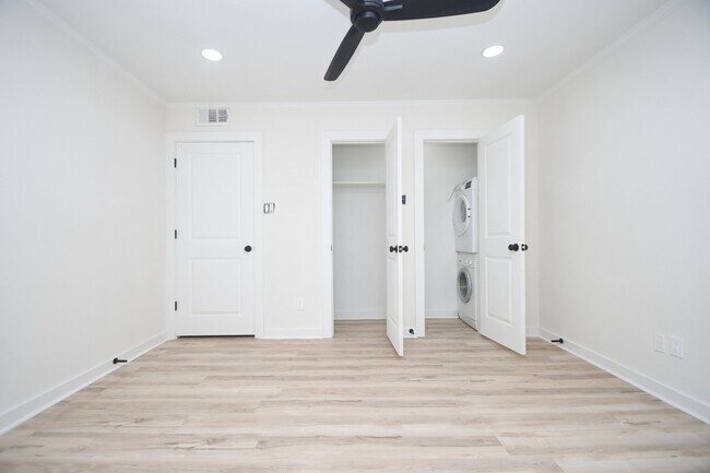 Building Photo - 800 Post Oak Blvd