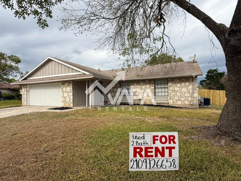 Building Photo - 222 Kerry Brook Dr