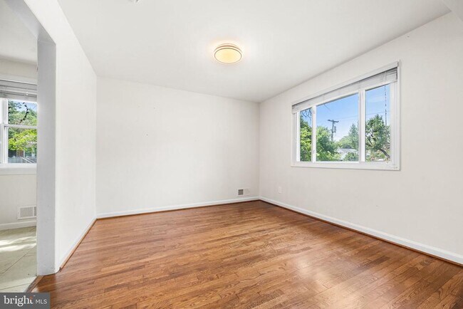 Building Photo - 5313 Taney Ave
